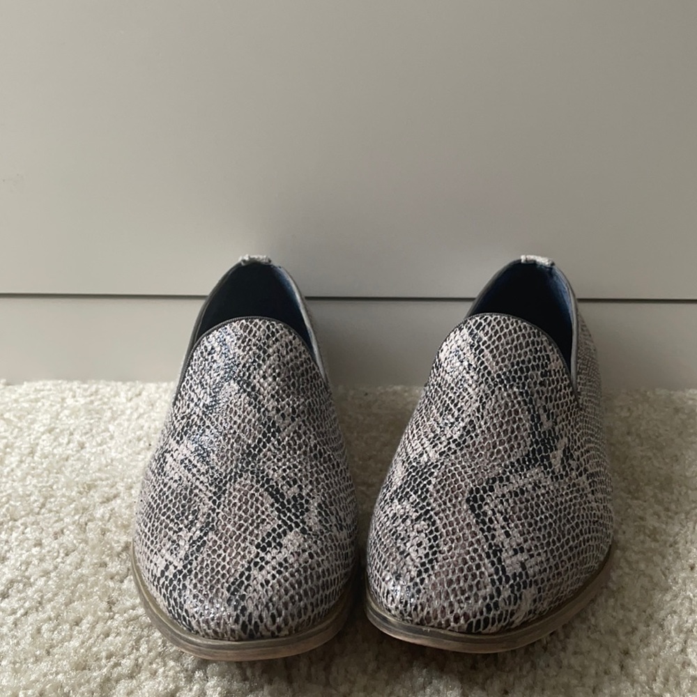 Snake skin loafers